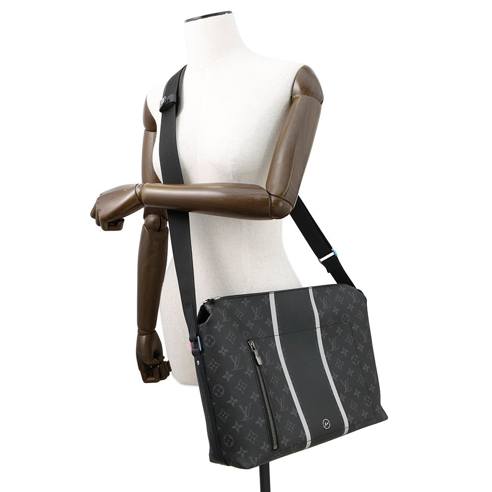 LOUIS VUITTON Apollo messenger NoirM43411 Monogram Eclipse Size MM