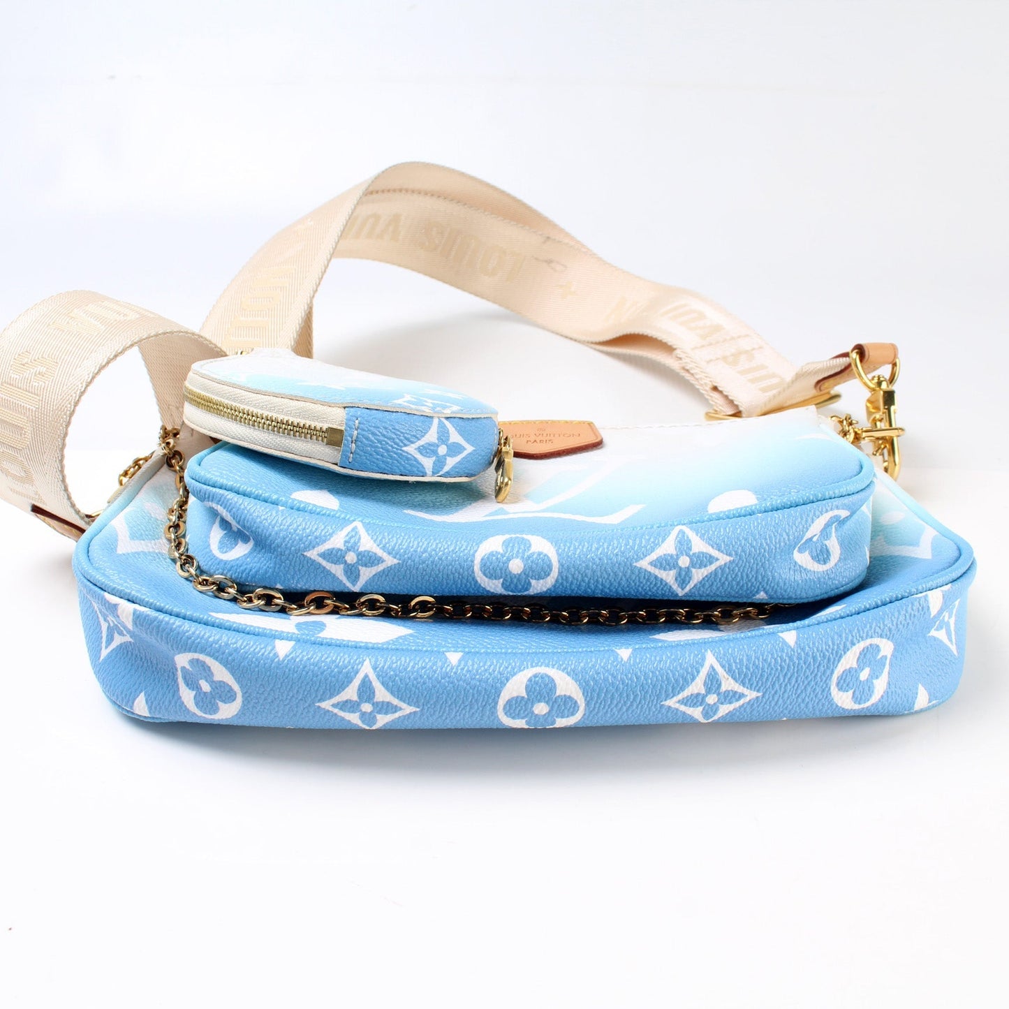 Designer Women's Crossbody Bag | Louis Vuitton Multipochette By The Pool