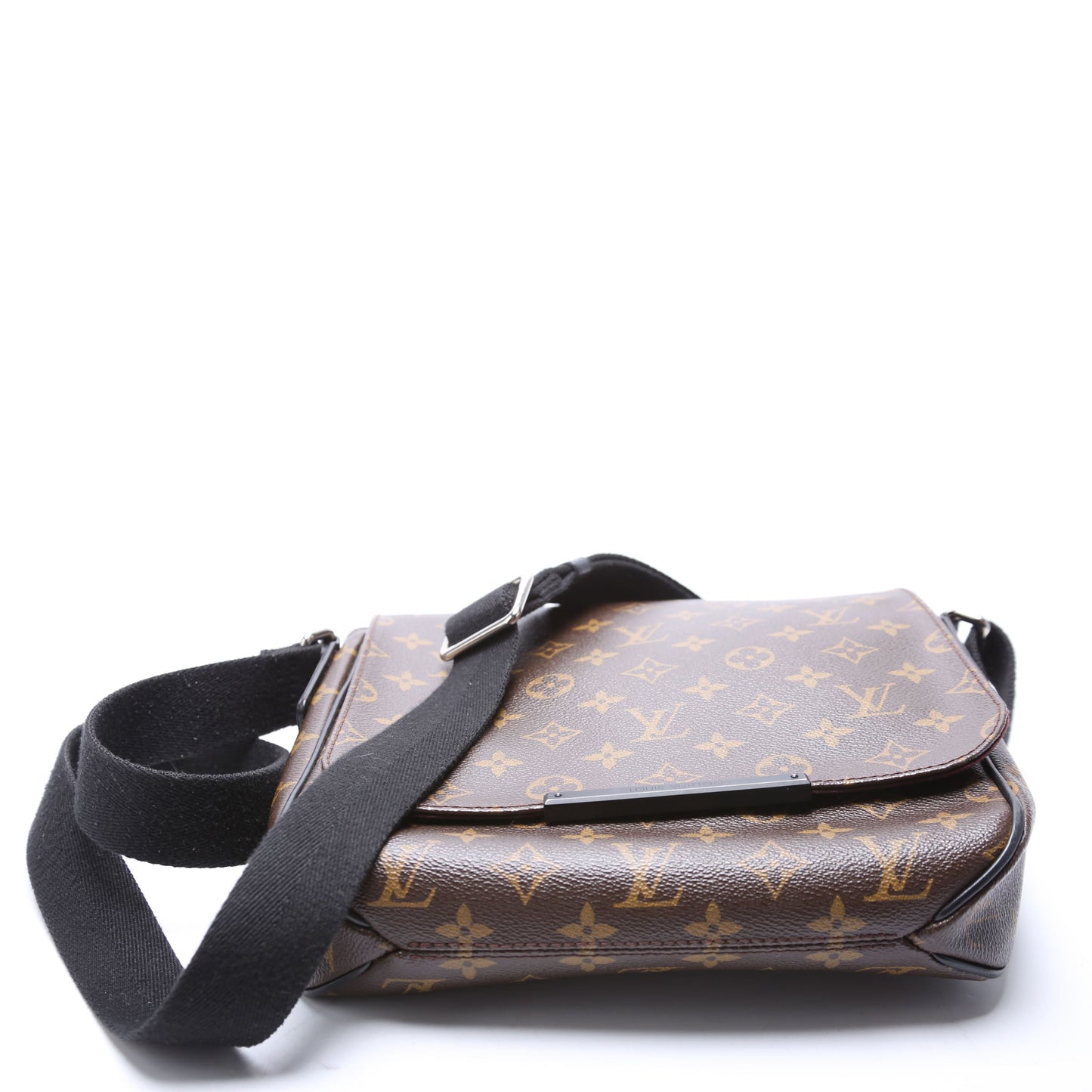 Louis Vuitton District PM Monogram
