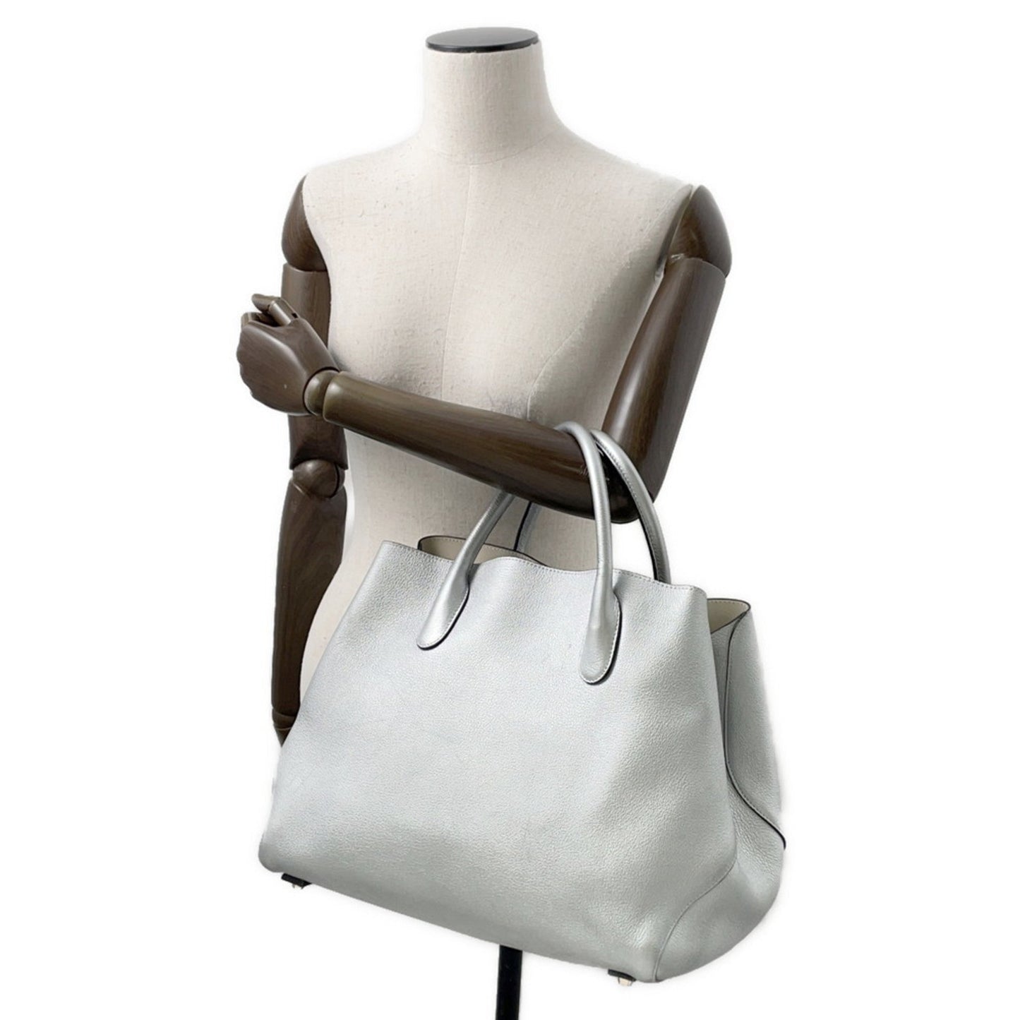 Christian Dior Silver Leather Handbag Shoulder Bag ()
