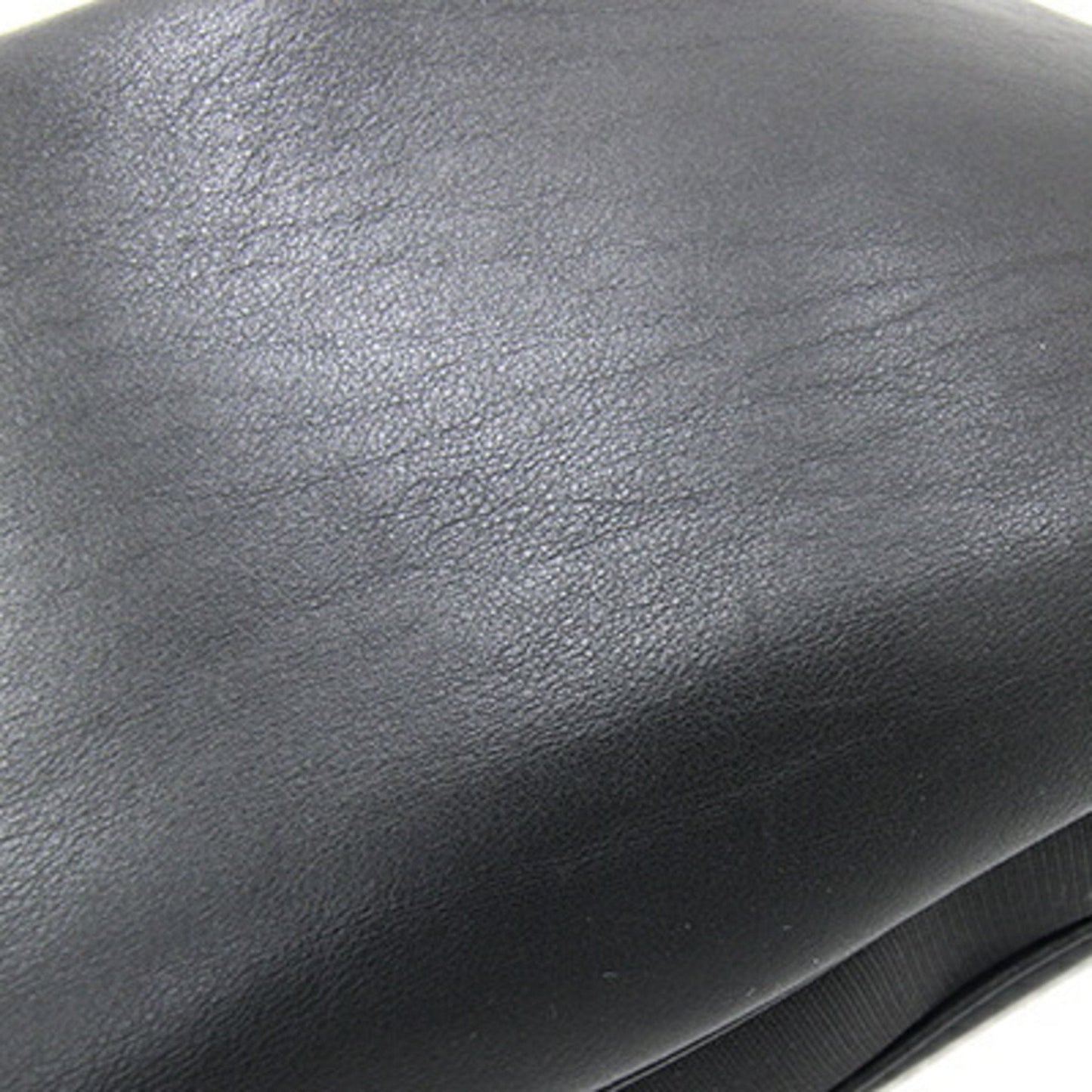 Gucci Leather Shoulder Bag