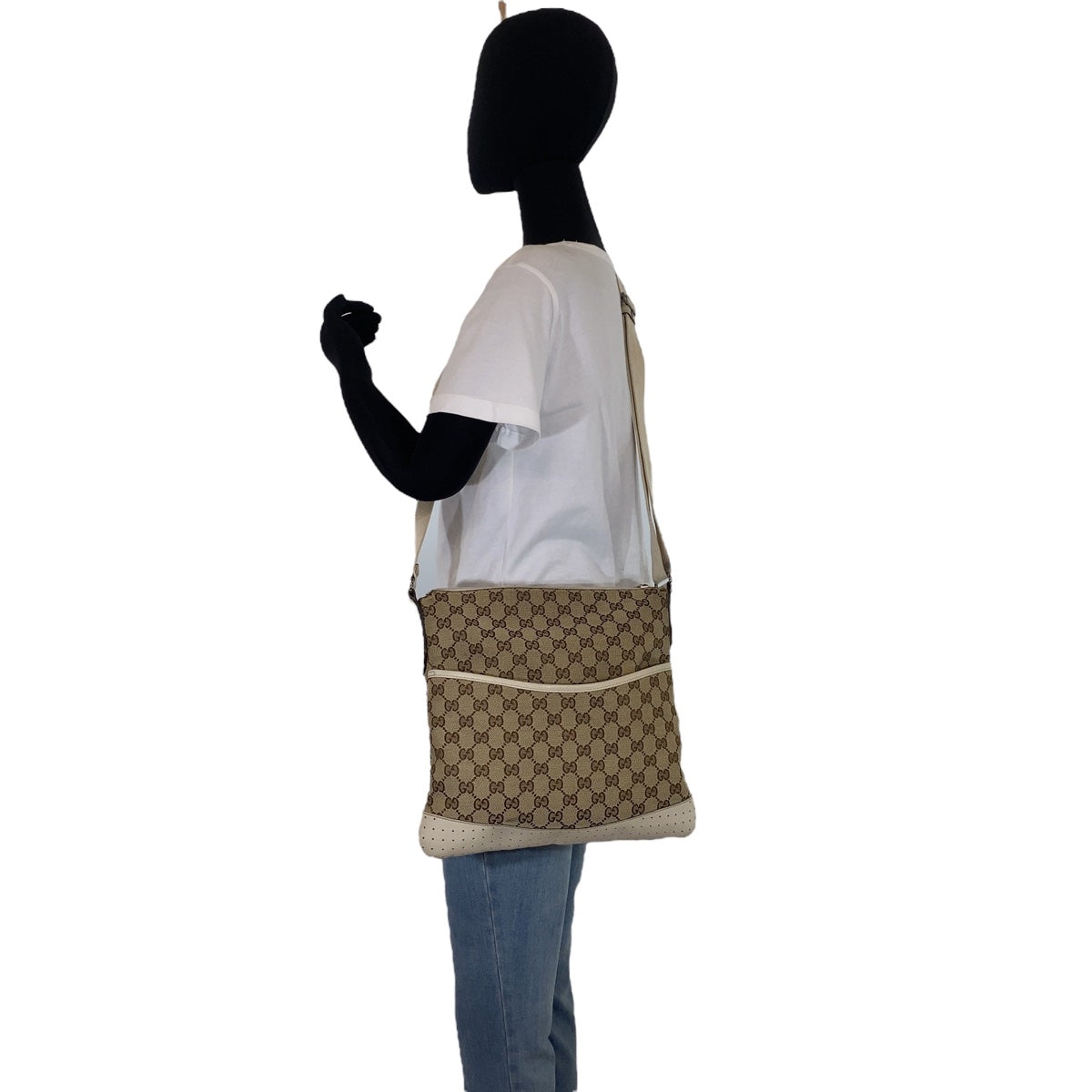 GUCCI Shoulder Bag 145857 GG canvas Beige SilverMetal Crossbody Shoulder Bag Messenger Bag GG pattern Women