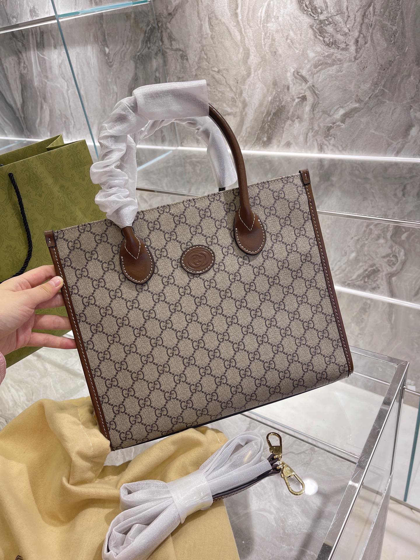Gucci Arrival Handbag Style 105