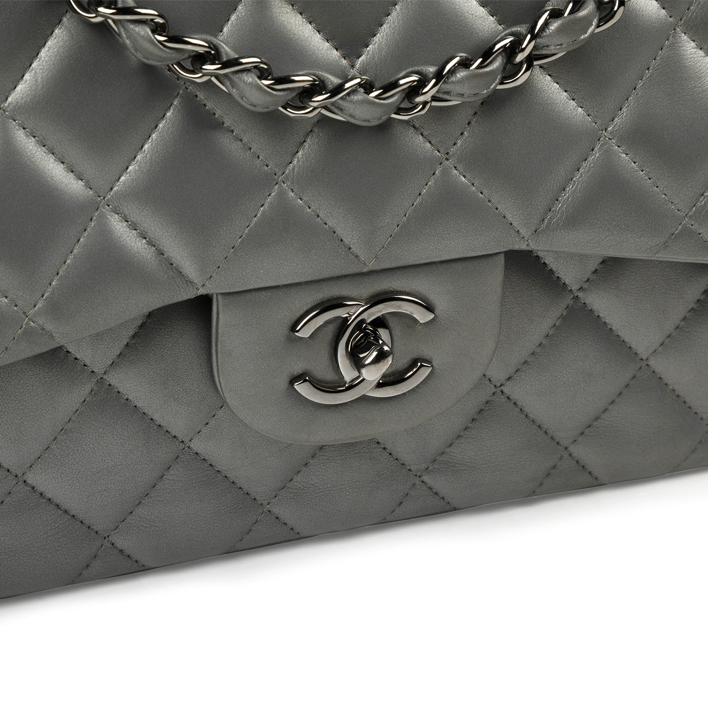 Chanel Classic Flap Bag Jumbo
