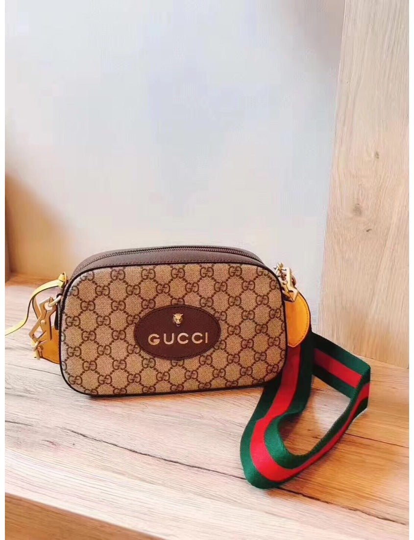 Gucci Neo GG Supreme Canvas Messenger Bag