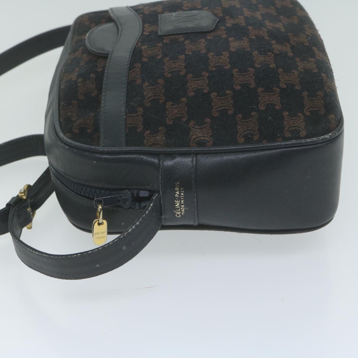 Luxury CELINE Macadam Canvas Shoulder Bag Navy 65782