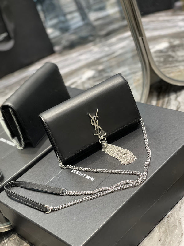 Yves Saint Laurent - Bags