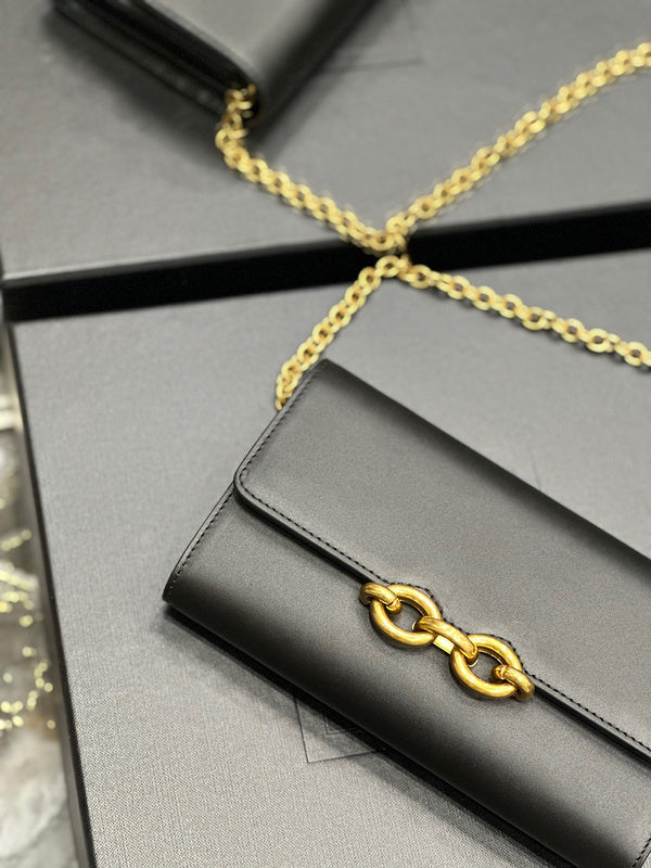 Yves Saint Laurent - Bags