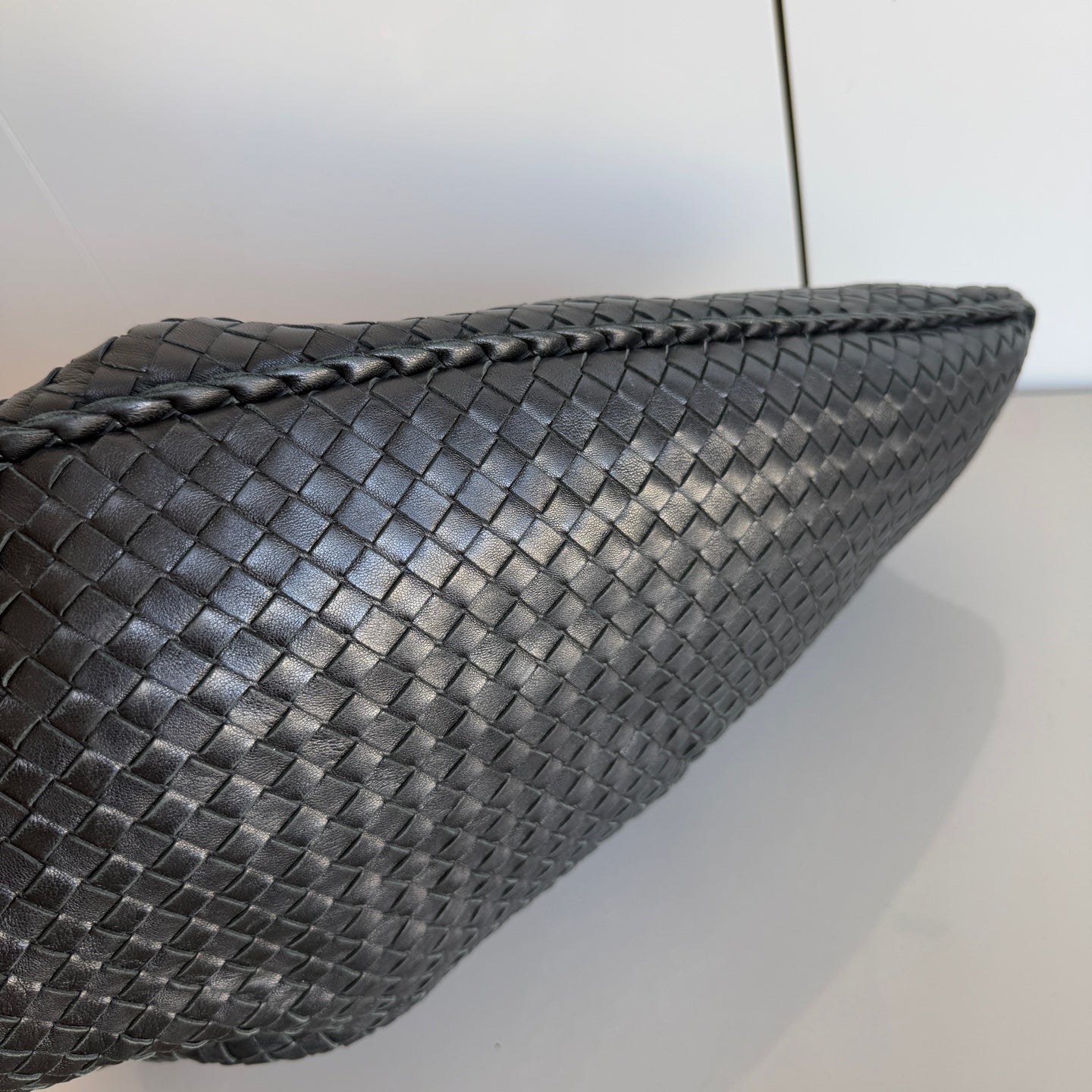 Bottega Veneta Intrecciato Hobo Bag Medium Black Leather 47cm