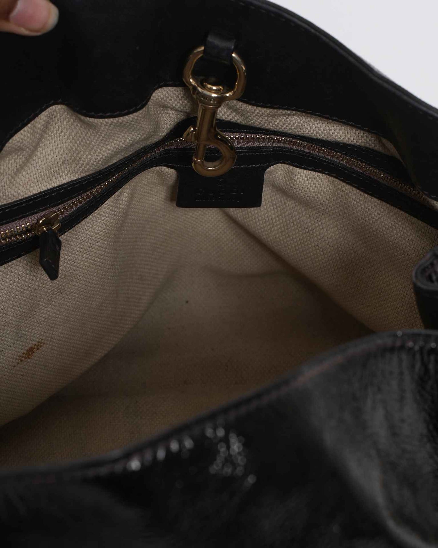 Gucci Chain Leather Shoulder Bag