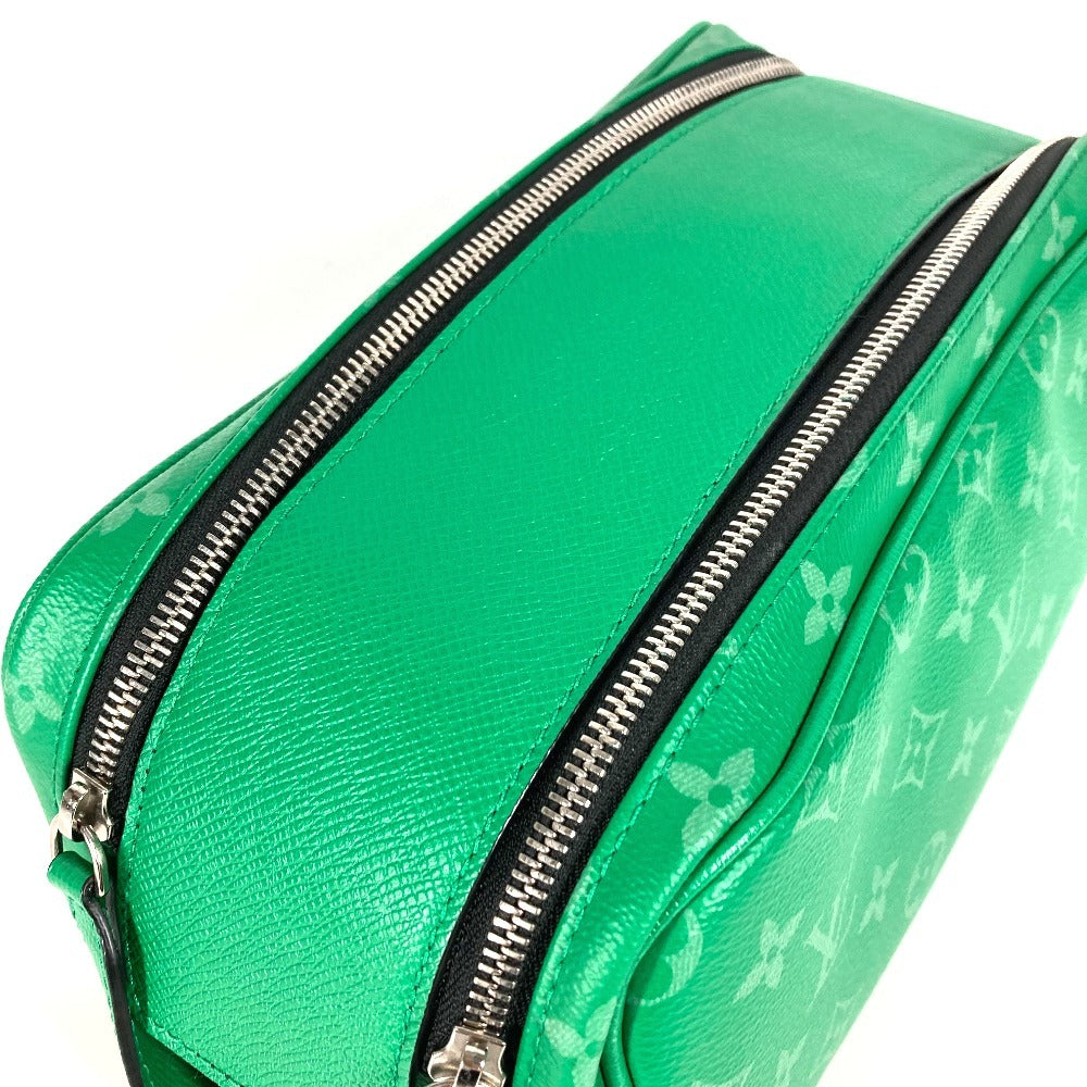 LOUIS VUITTON business bag Taiga Leather, Monogram Canvas green Taigalama Dop kit