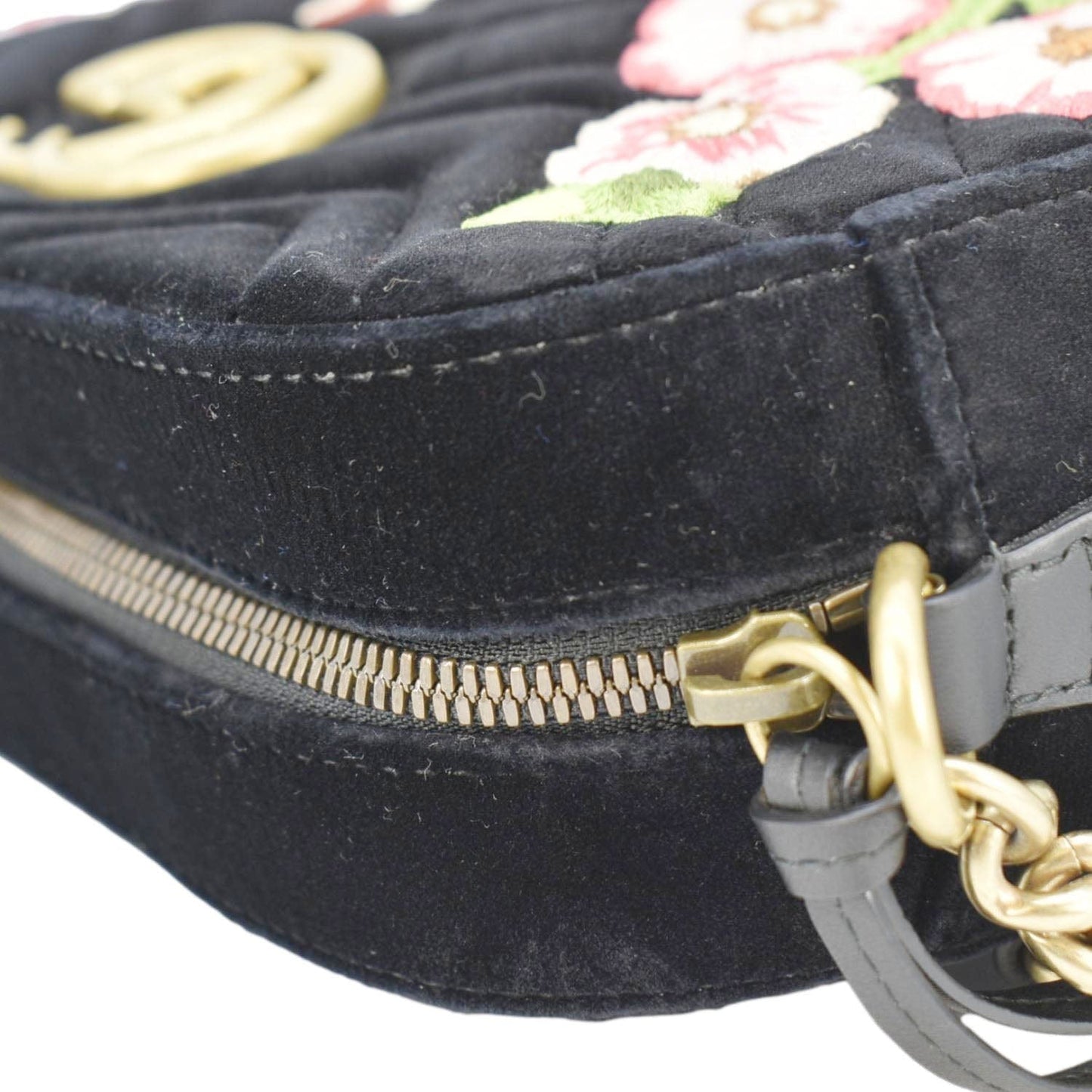 GUCCI GG Marmont Small Matelasse Deer Embroidered Velvet Camera Bag Black