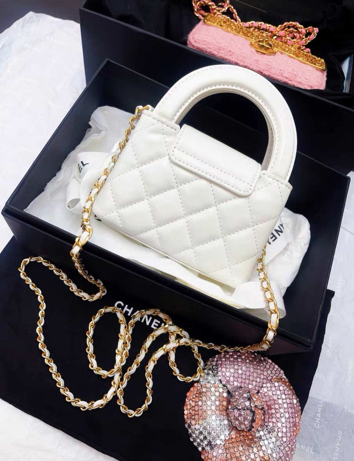 Chanel 24P Mini o Kelly white Quilted Calfskin Brushed Gold Hardware