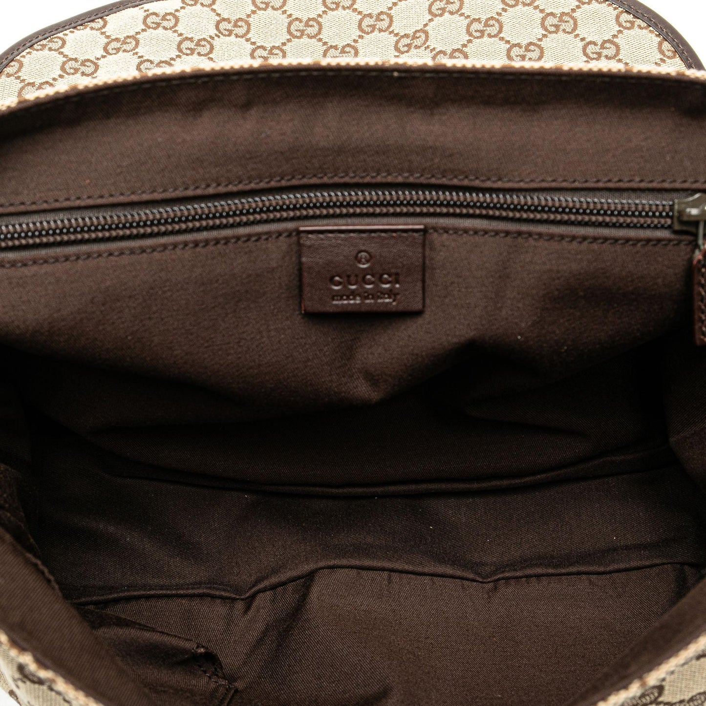 Gucci GG Canvas Crossbody (SHG-KrcAr7)