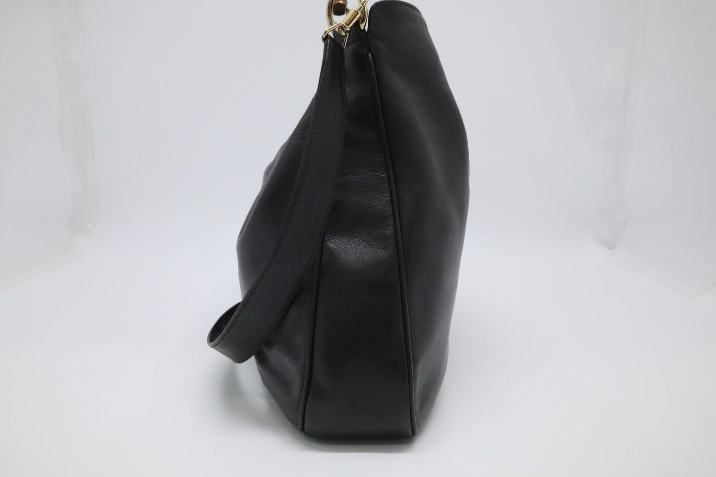 Gucci Bamboo Shoulder Bag in Brown Leather