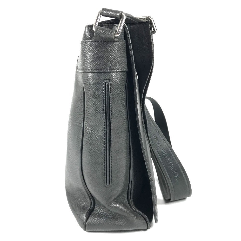 Elegant Women's Shoulder Bag | LOUIS VUITTON Shoulder Bag Taiga Leather black Taiga Milo unisex(Unisex)