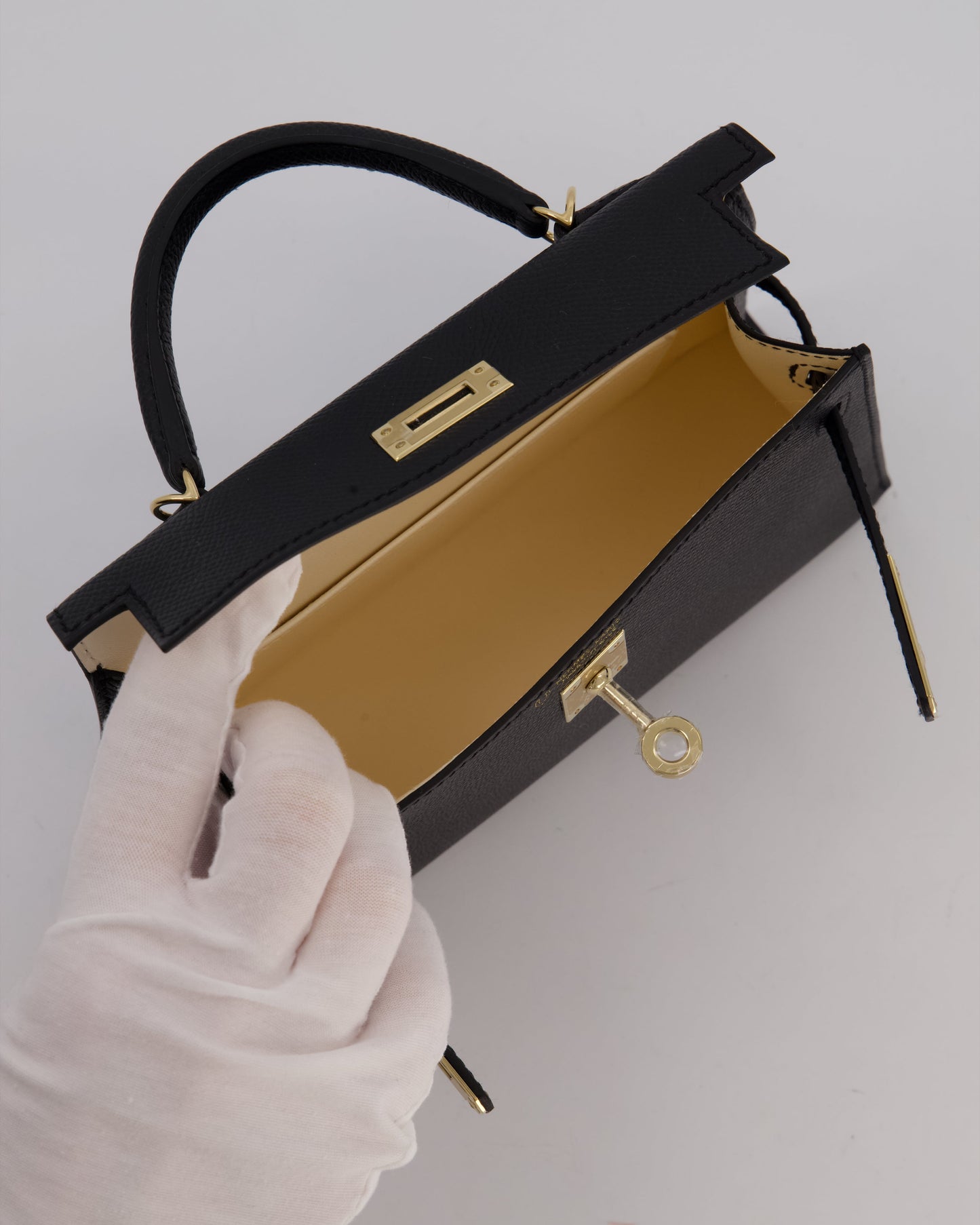 *SUPER RARE* Hermes HSS Mini Kelly II 20 Verso Bag in Noir Epsom Leather with Permabrass Hardware and Nata Interior