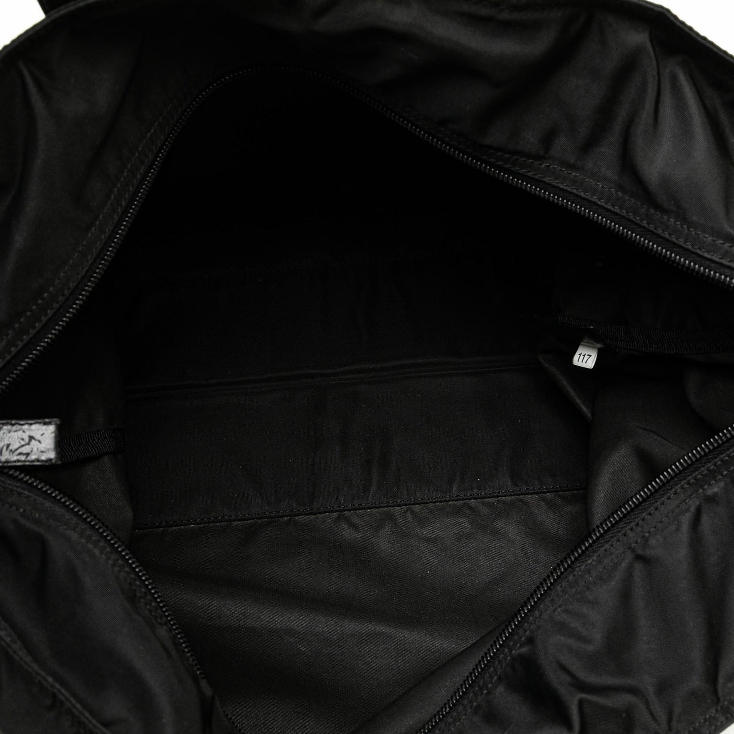 Prada Tessuto Tote (SHG-Hwv56y)