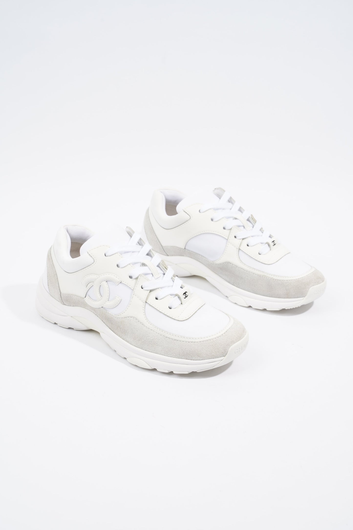 Chanel CC Logo Sneaker White Suede EU 38 UK 5