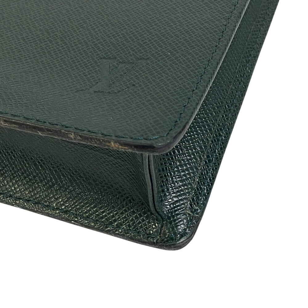 LOUIS VUITTON Business bag leather Epithea Taiga Serviette Clad