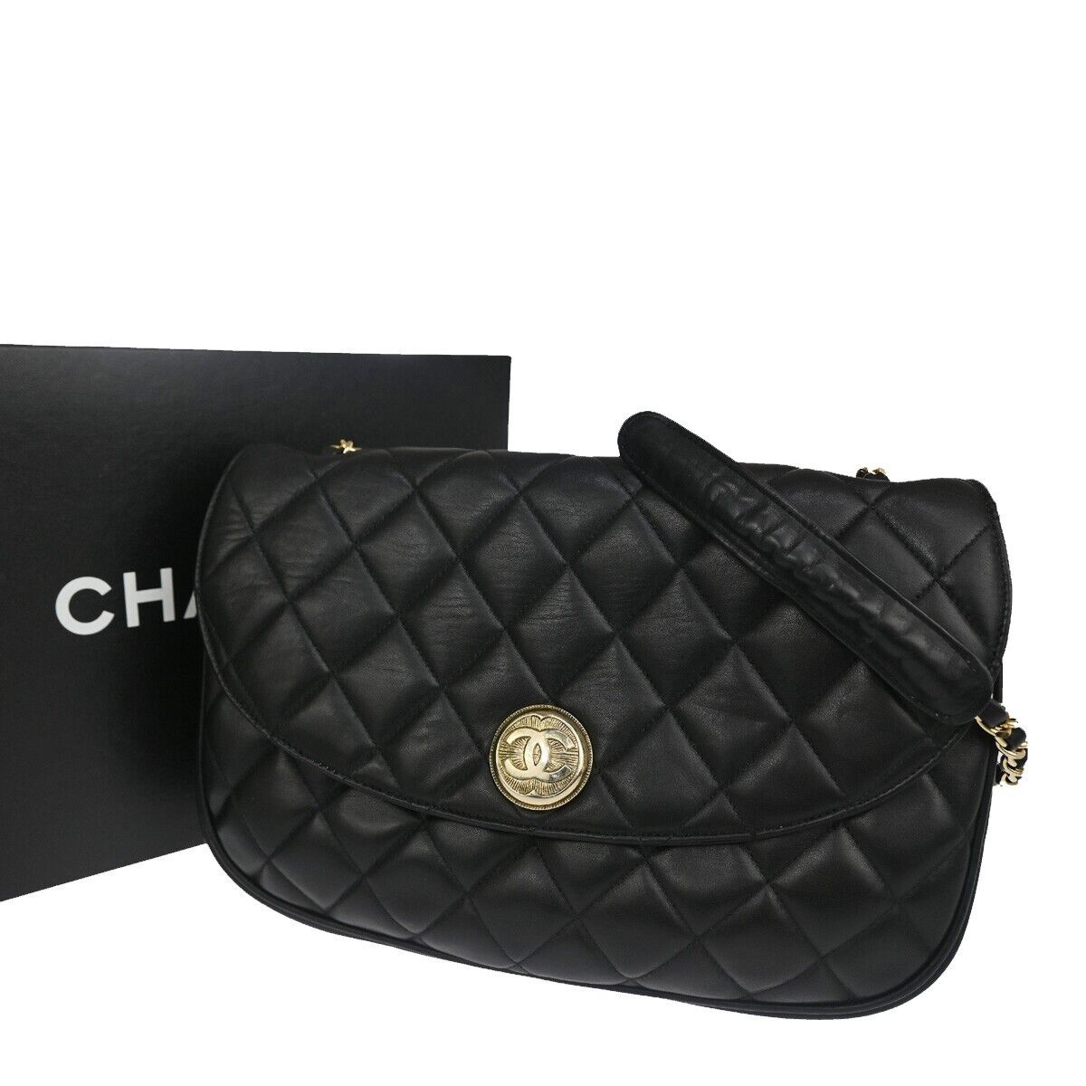 Chanel Cc Logo Matelasse Chain Shoulder