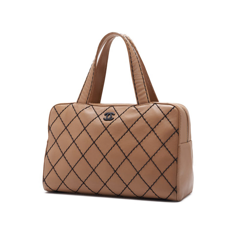 CHANEL CHANEL Wild Stitch Handbag Car Freshers Beige X Black Shoulder Bag Mini Shoulder Bag Bag Hybrid ? Delivery? Khao Yamamoto Online