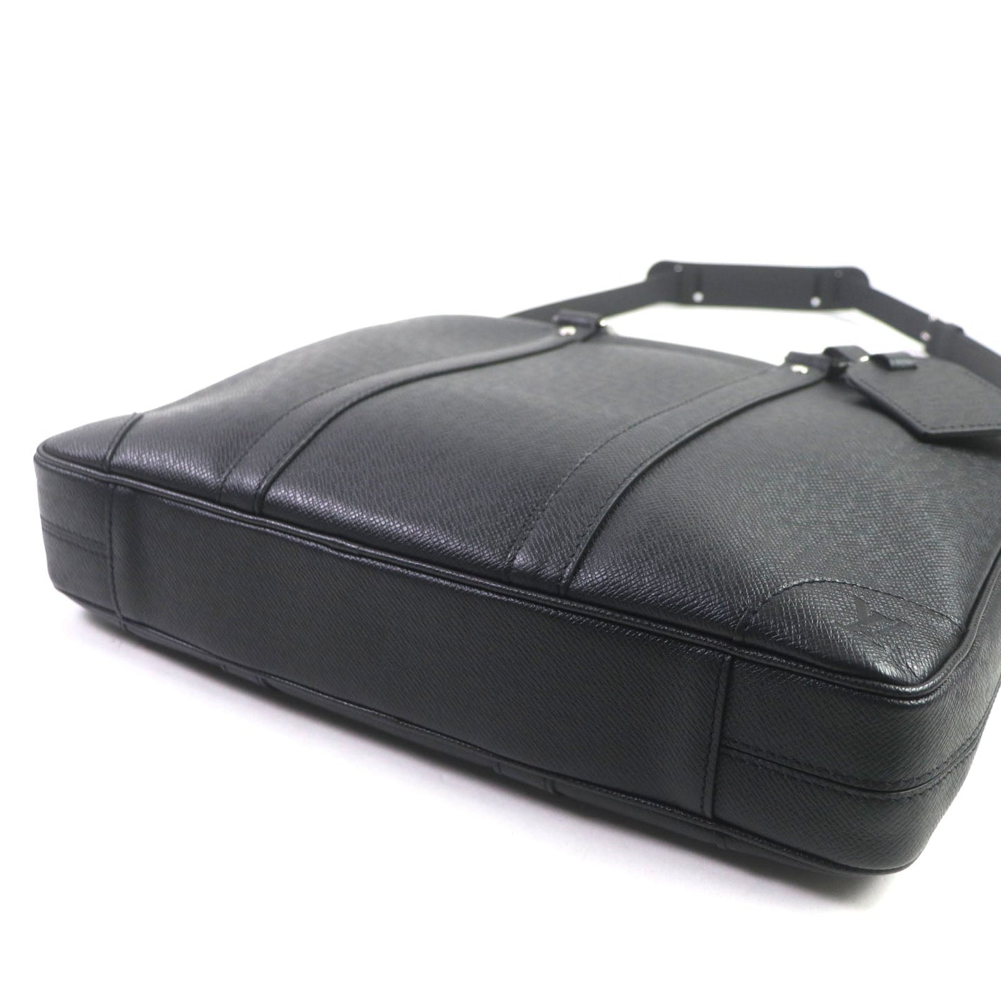 LOUIS VUITTON Briefcase Taiga Leather black Taiga Porte Documan Voyagej mens