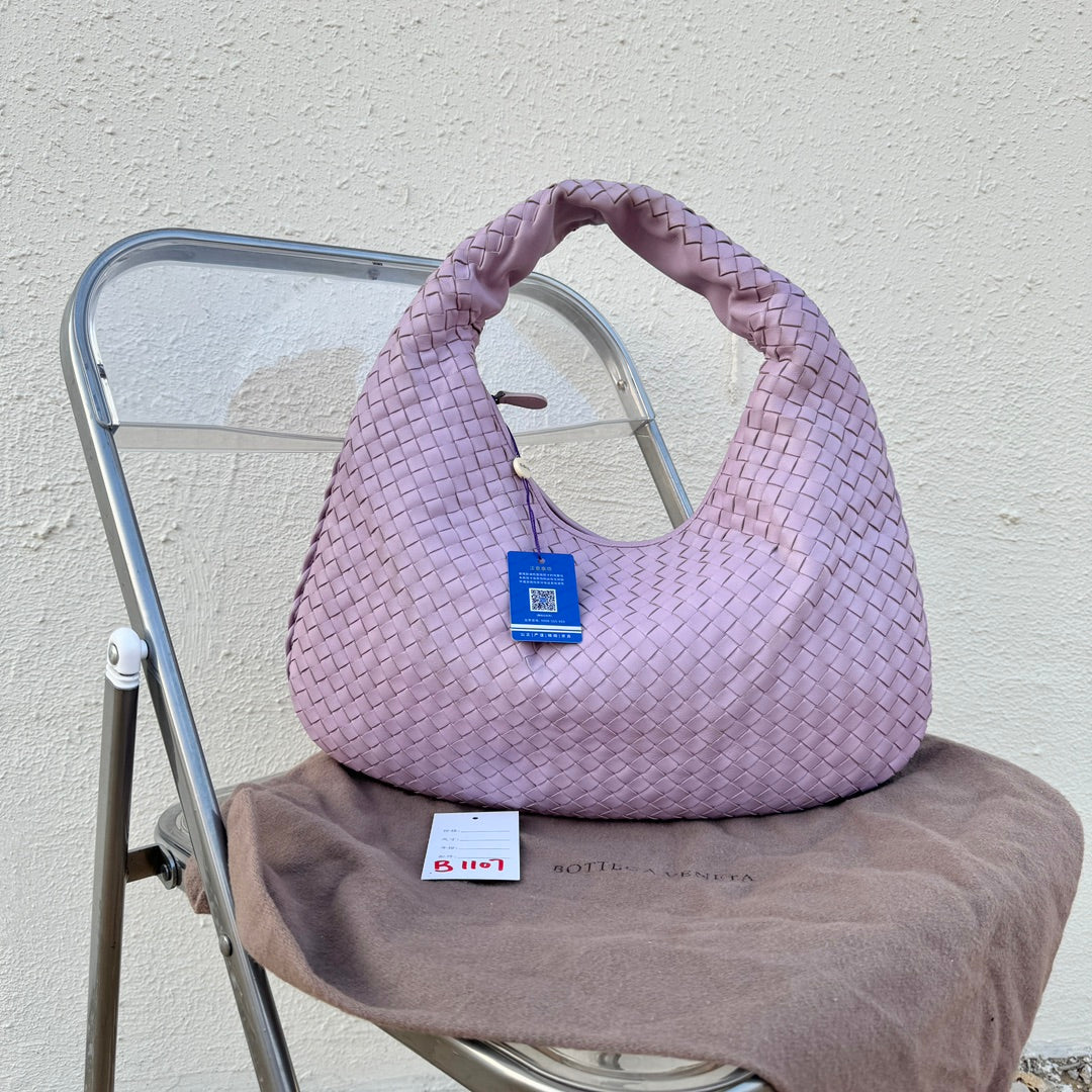 Bottega Veneta Veneta Hobo Medium Lilac Lavender Intrecciato Leather Bag 40cm