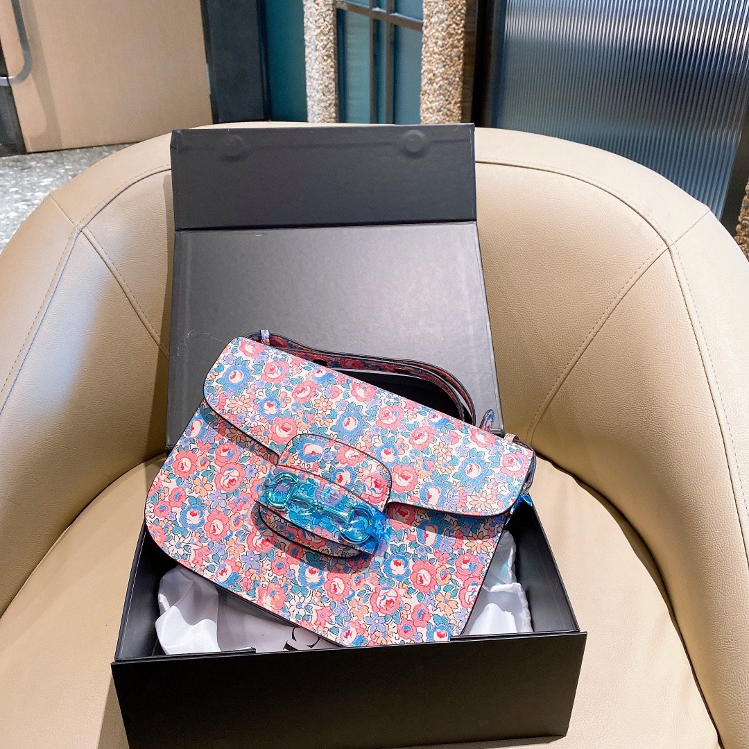 Gucci Arrival Handbag Style 42