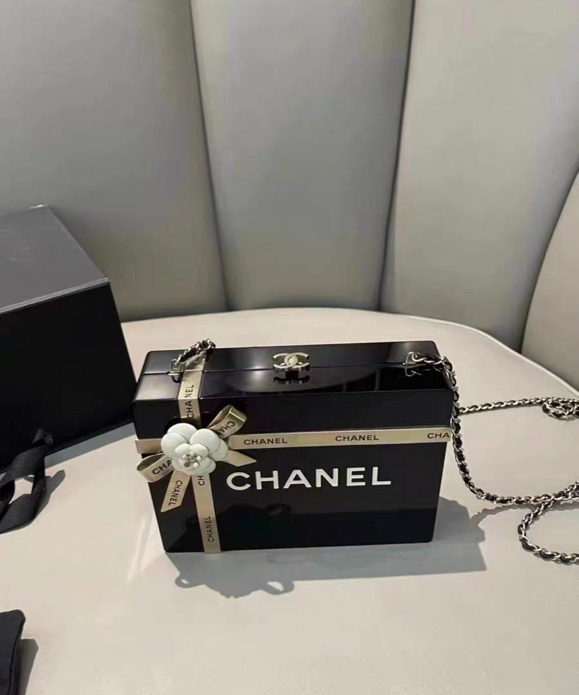 Chanel 2017 Gift Box MinaudiÃ¨re