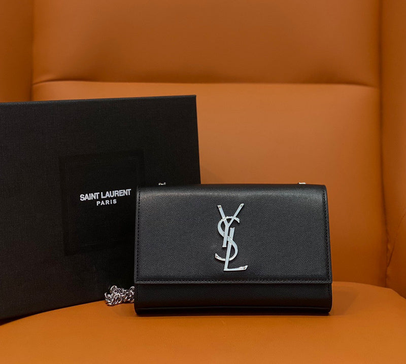 Yves Saint Laurent - Bags
