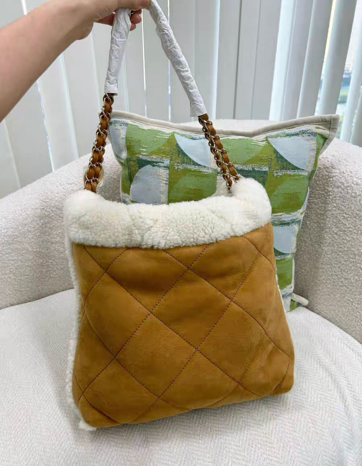 Chanel 23B 22 Shearling Hobo bag