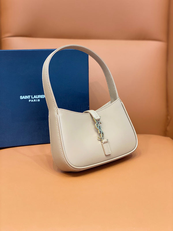 Yves Saint Laurent - Bags