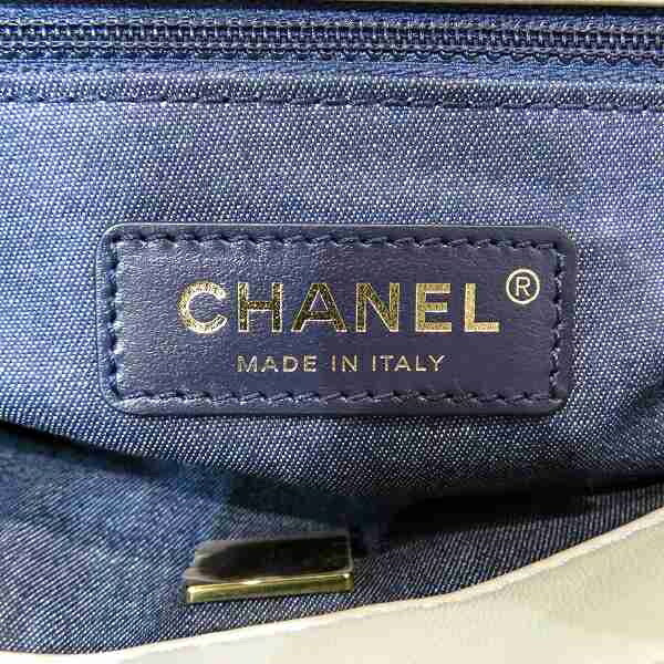 Chanel MatelassÃ© Lambskin 2way Bag