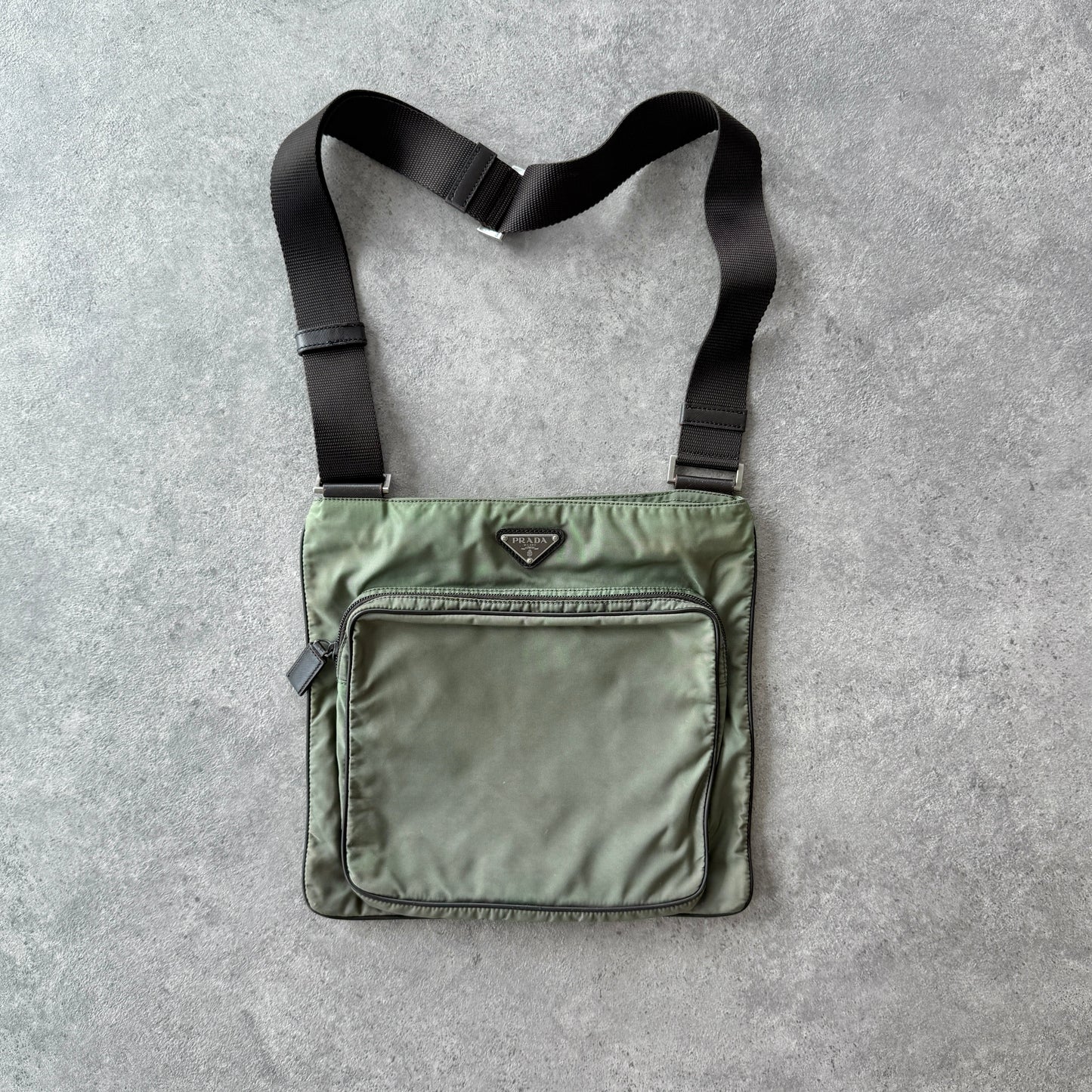 Prada Milano 2000s cross body nylon bag (12x11)
