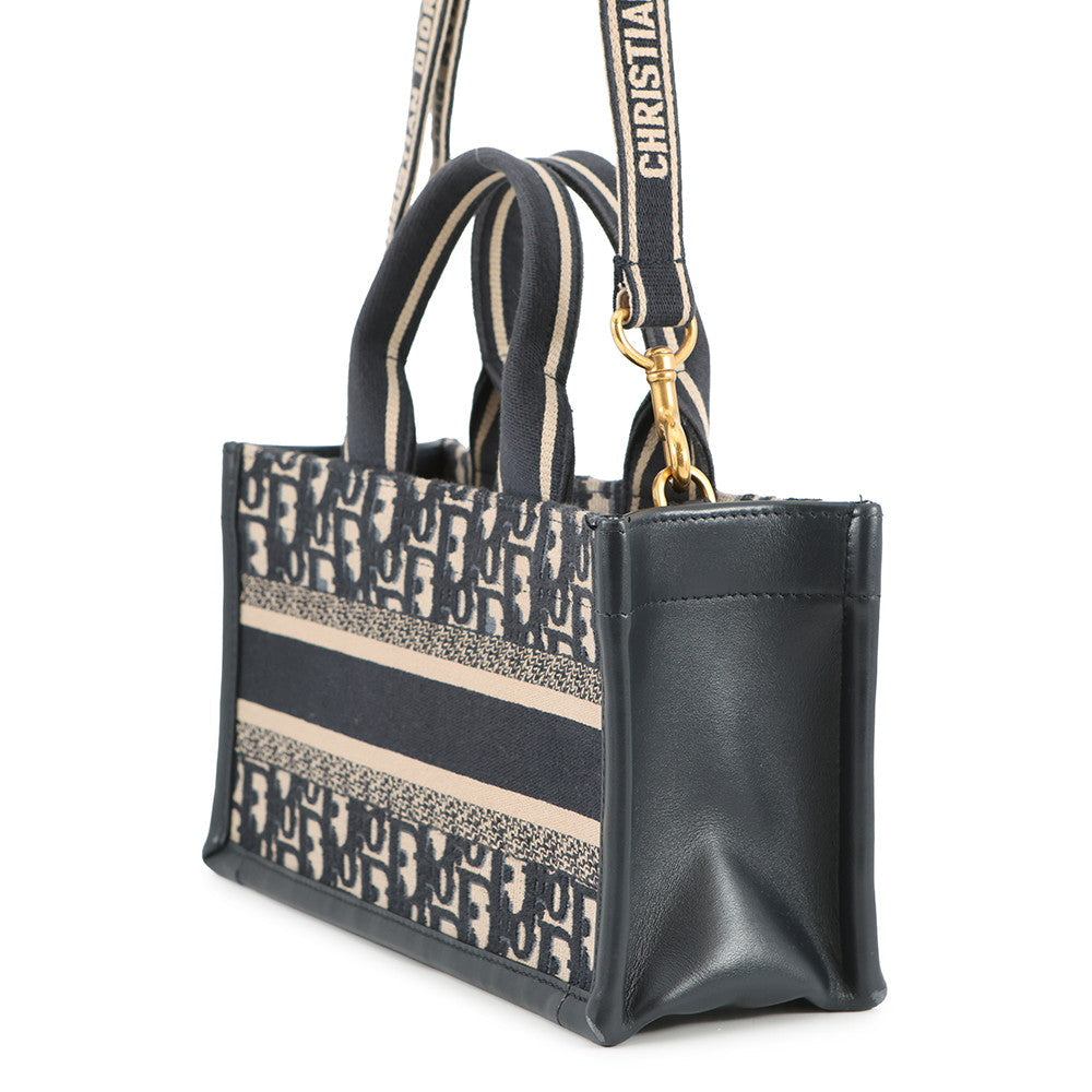 Dior East West Book Tote NavyM1326CZBB_M928 Canvas