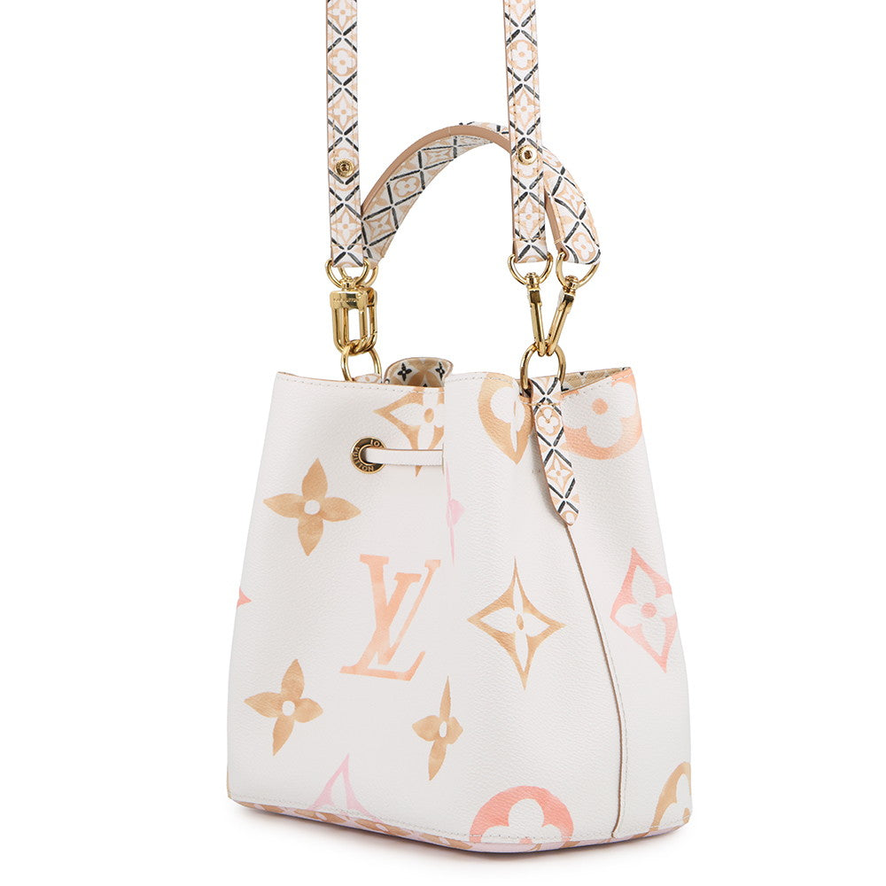 LOUIS VUITTON LV by the Pool Neonoe White/BeigeM22985 Monogram / Giant Size BB