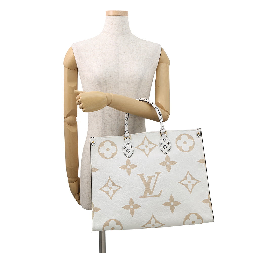 LOUIS VUITTON Onthego Creme/Khaki/BeigeM44571 Monogram / Giant Size GM
