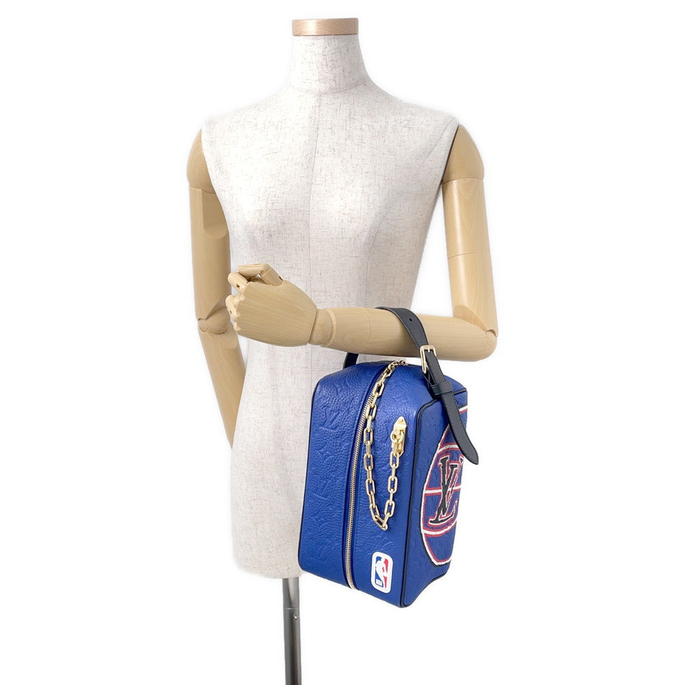 LOUIS VUITTON LV x NBA Cloak Dopp Kit BlueM21106 Monogram?Taurillon