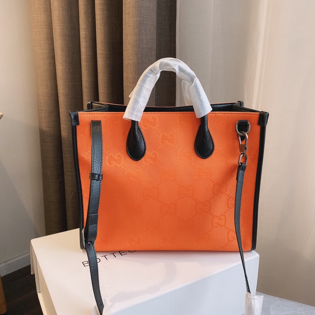 Gucci Arrival Handbag Style 154