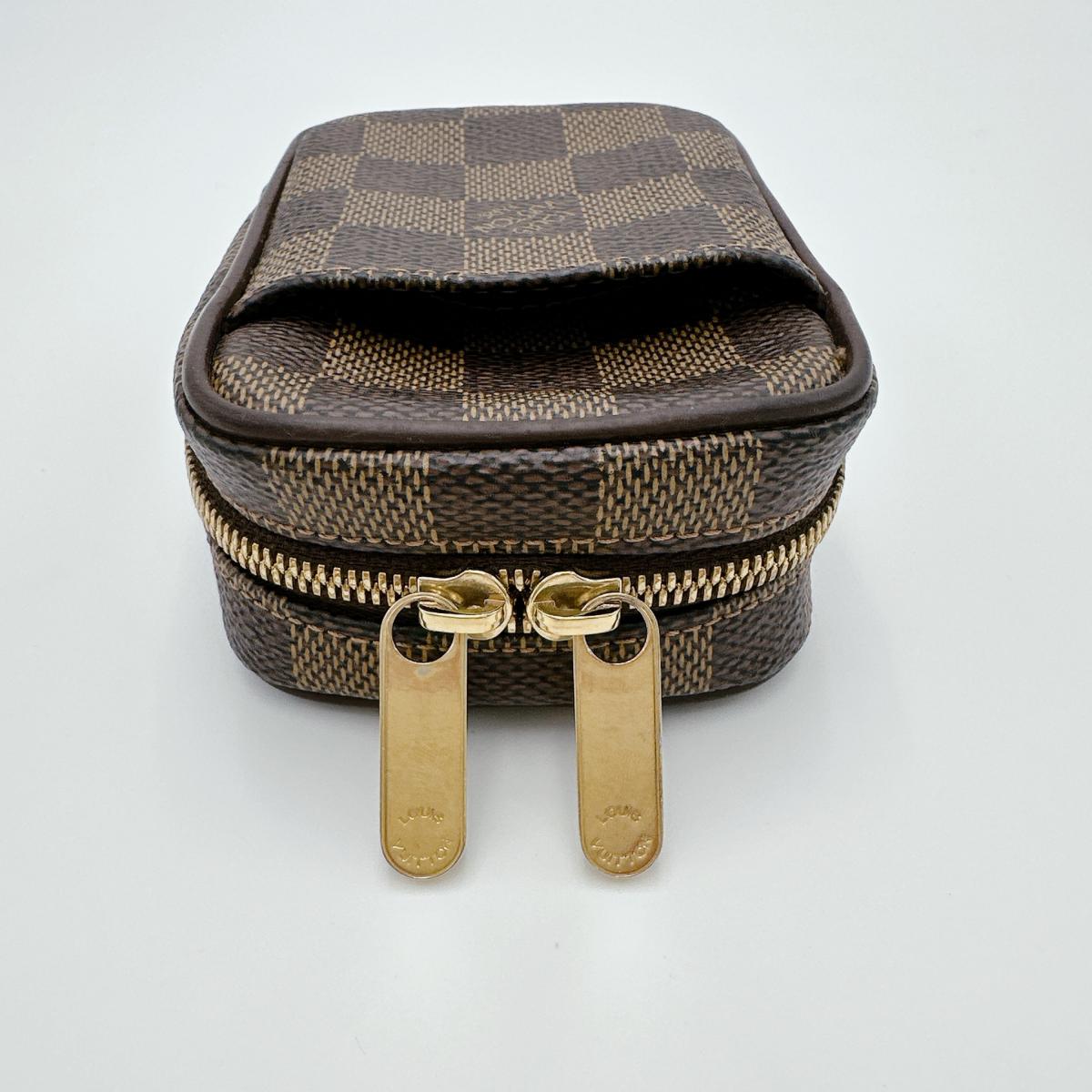 LOUIS VUITTON Pouch Damier canvas Brown Pouch Damier Etui / Okapi PM unisex(Unisex)