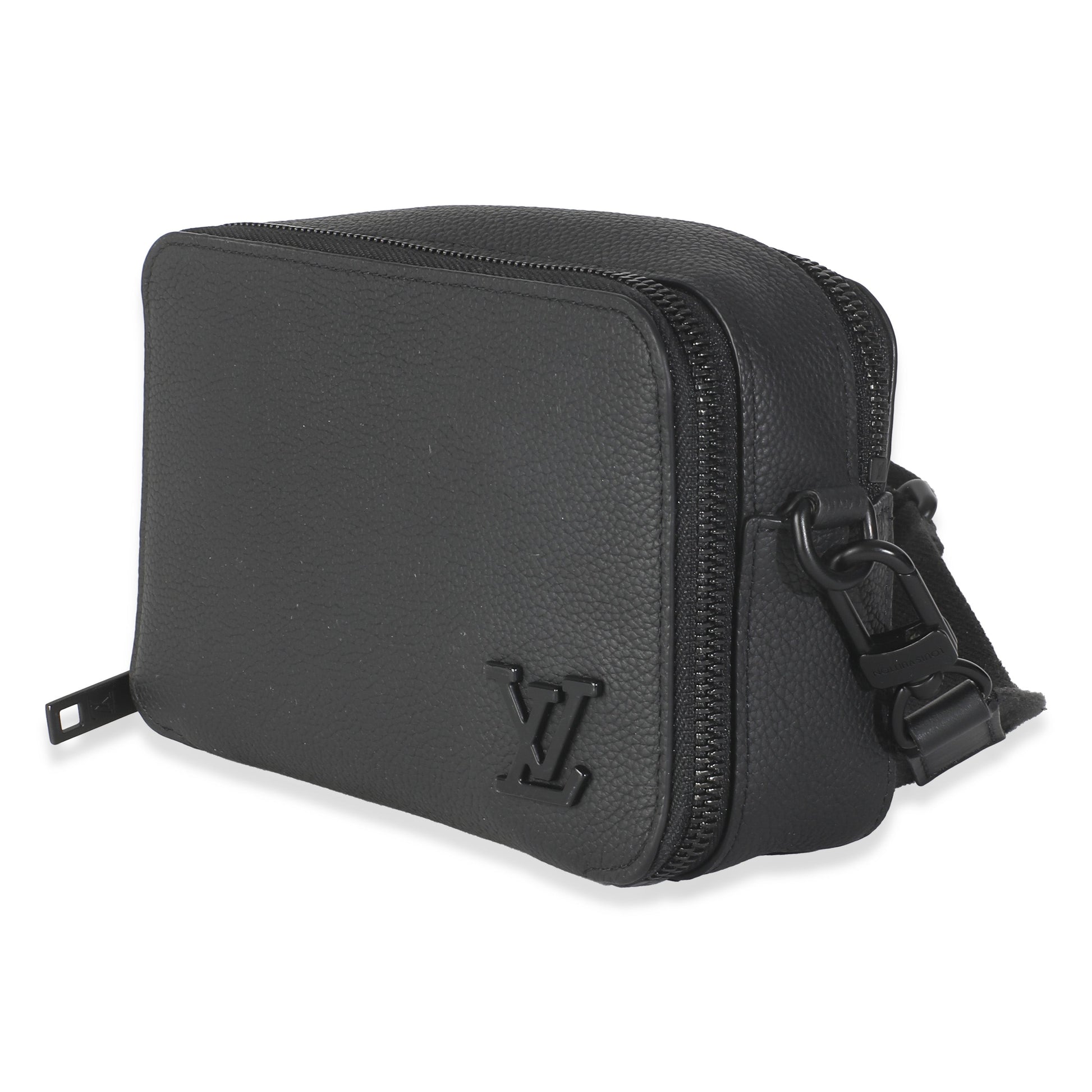 Louis Vuitton Black Taurillon Alpha Wearable Wallet