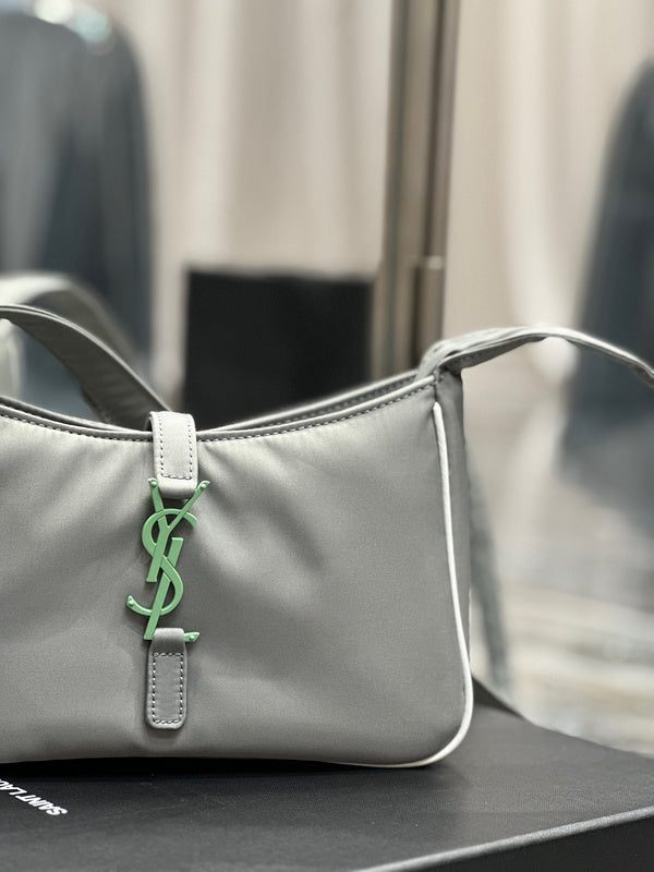 Yves Saint Laurent - Bags