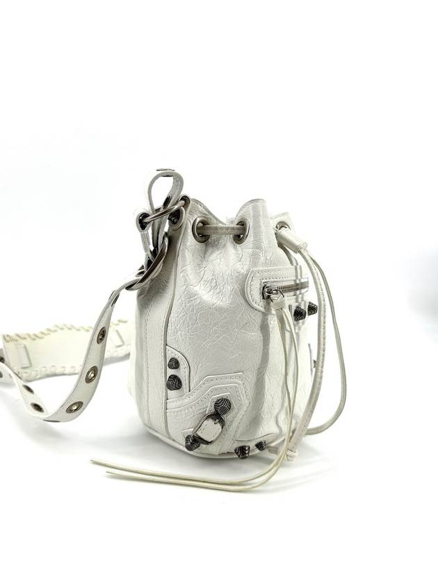 Luxury Balenciaga Trending 2026 Lecagol bucket bag xs cross 702431