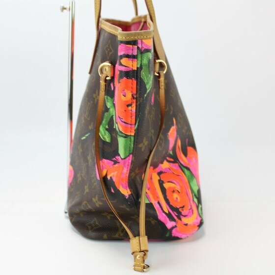 Louis Vuitton Neverfull MM Monogram Roses