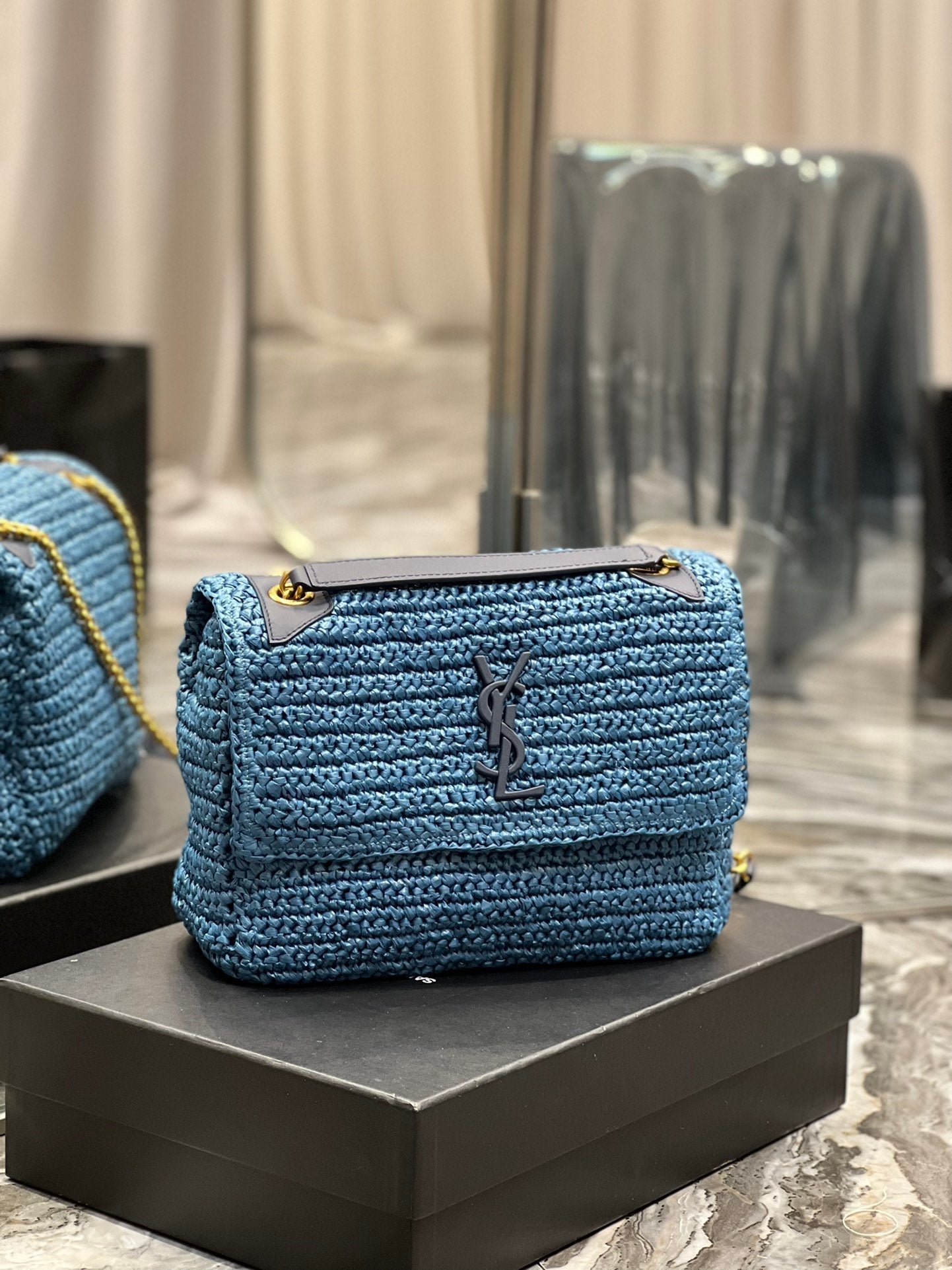 Yves Saint Laurent Niki Medium Chain Bag