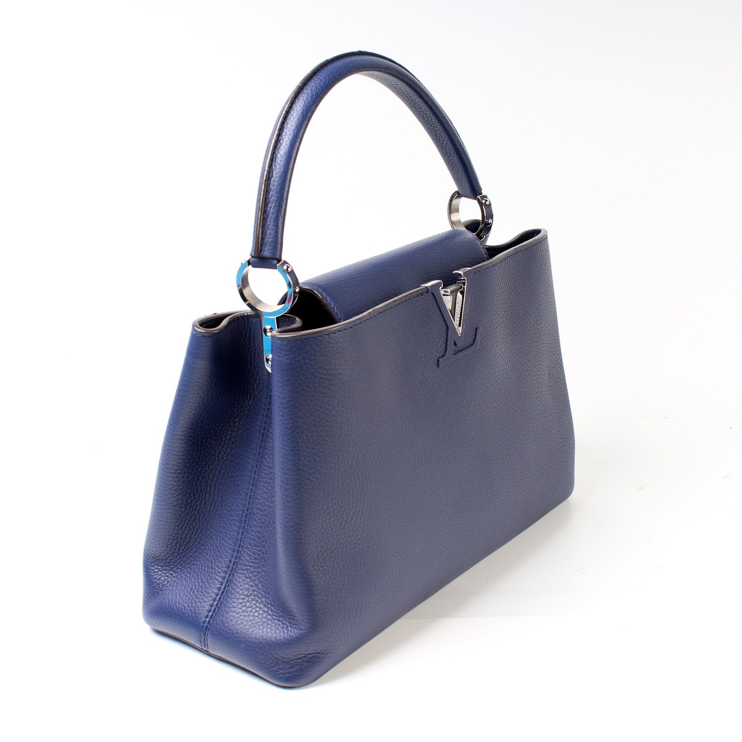 Louis Vuitton Capucines MM Taurillon