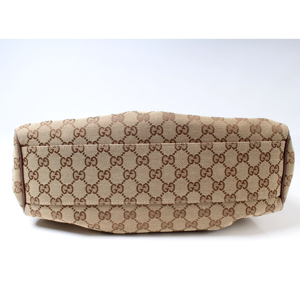 Gucci 211944 Sukey GG Canvas Medium Bag