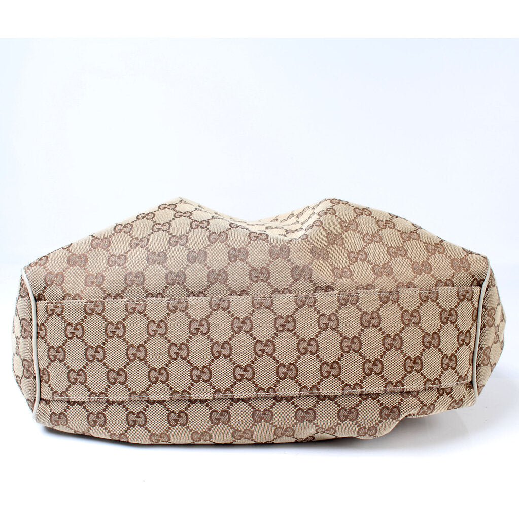 Gucci 211944 Sukey GG Canvas Medium Bag