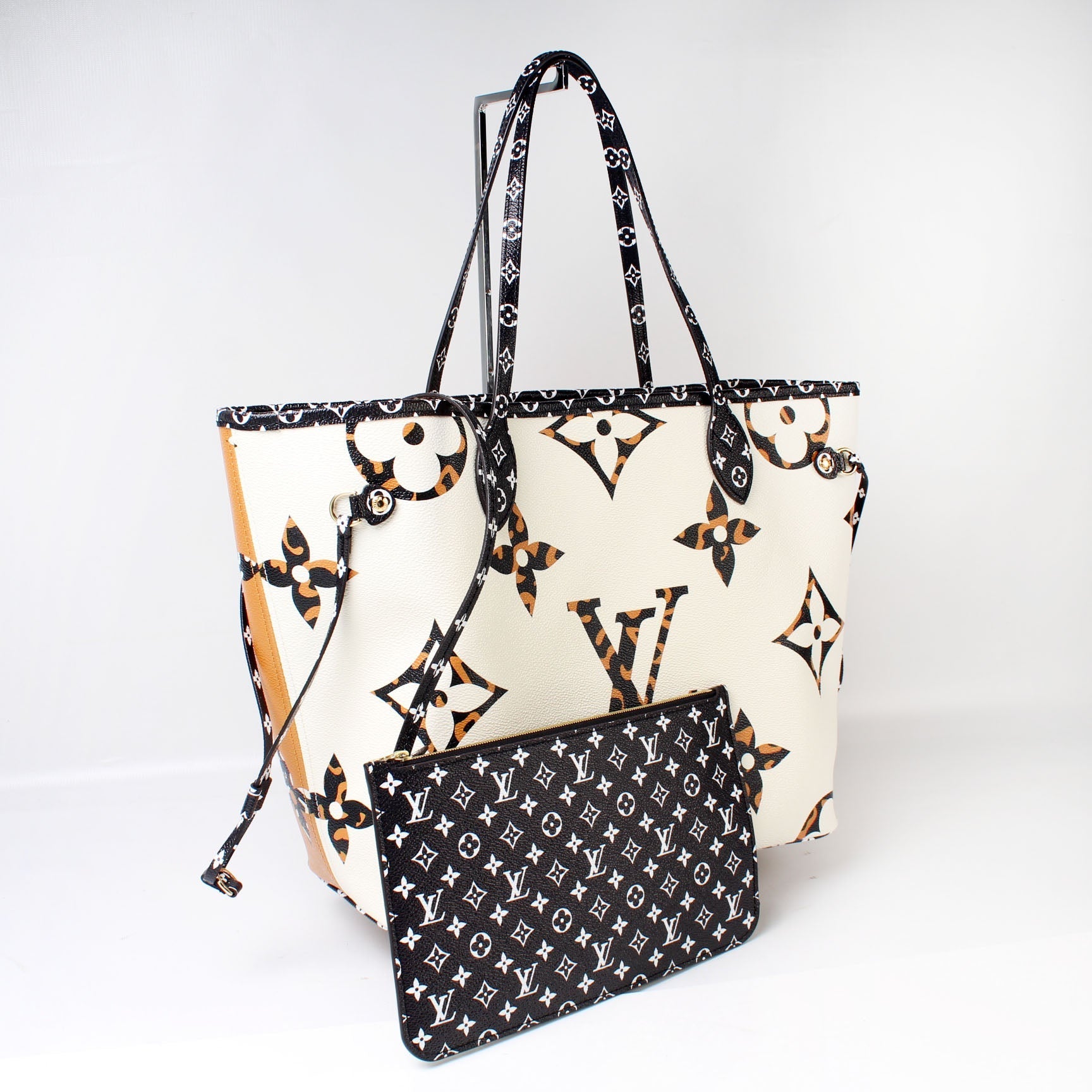 Louis Vuitton Neverfull MM Giant Monogram Jungle